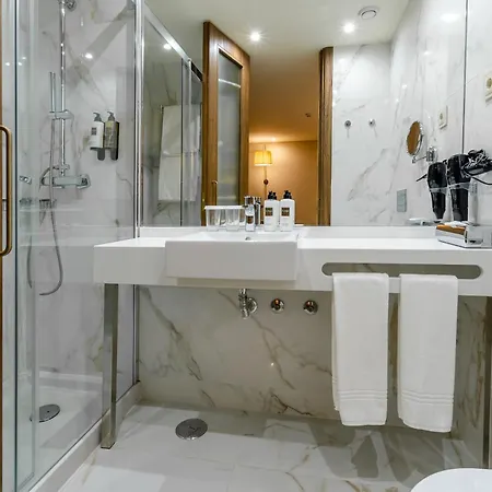 Otel Turim 4*